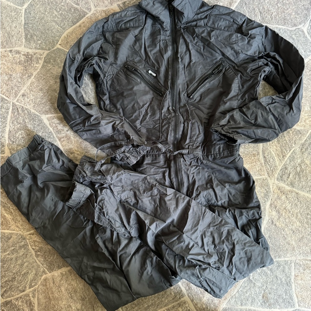 Vintage one piece snowsuit/wind suit